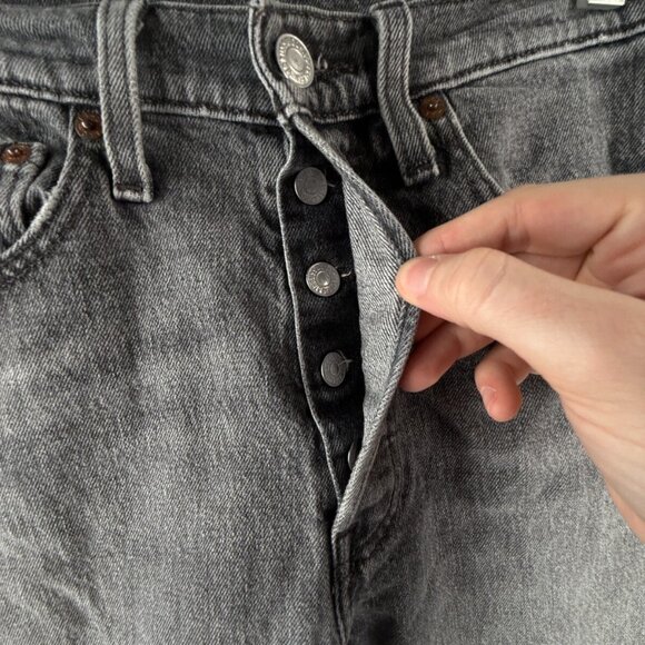 Levi’s 501s Student Women Jeans Charcoal Wash Button Fly Classic ACTL 26X31 - Picture 8 of 15